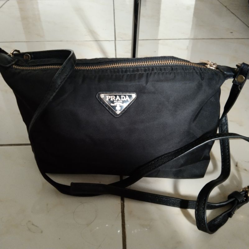 Sling bag Prada preloved