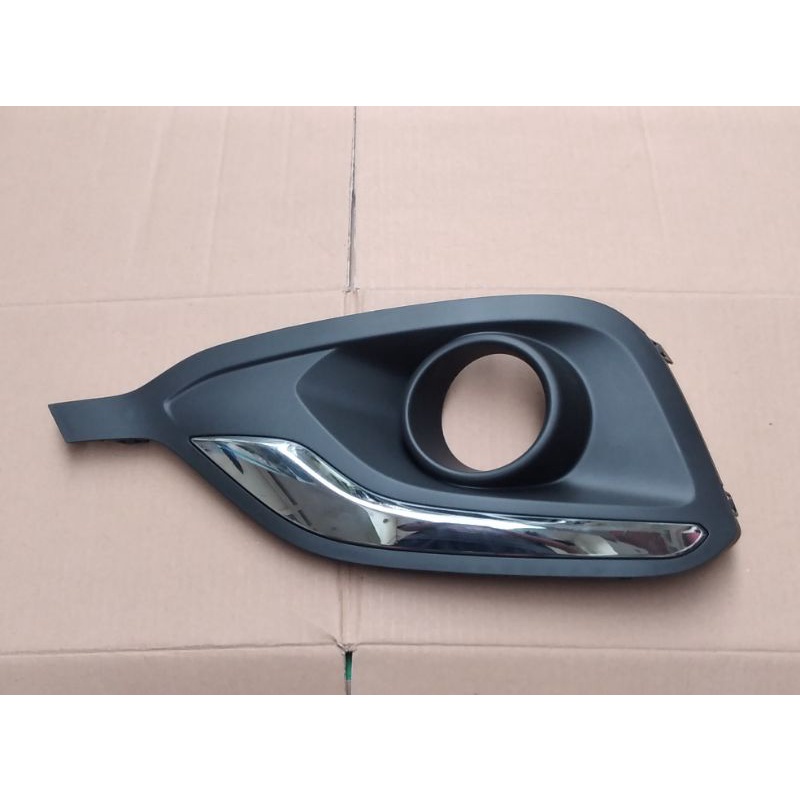 COVER FOGLAMP ERTIGA 2015,2016,2017 ORIGINAL