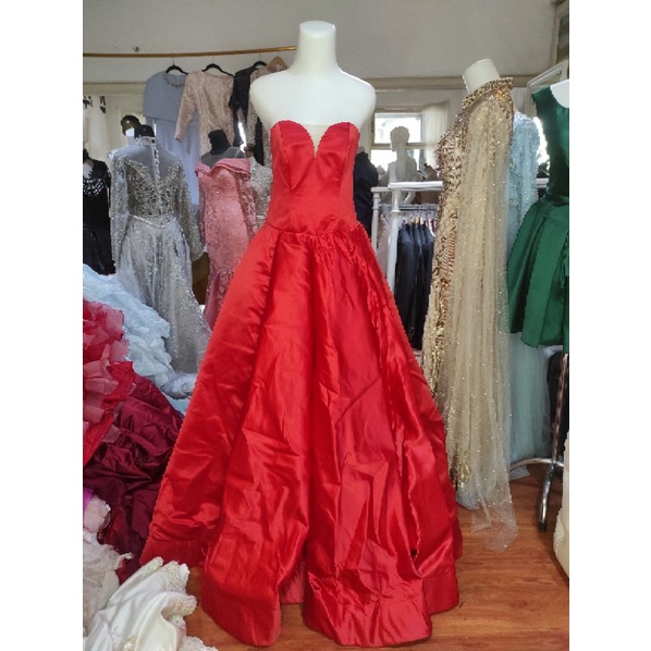 gaun pengantin preloved