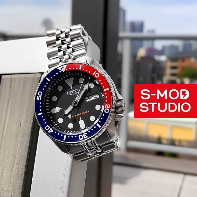 Jam Tangan Seiko 5 SKX007 Jam Tangan Pria Formal Profesional Dual Time Jam Tangan Kuarsa SKX007J1