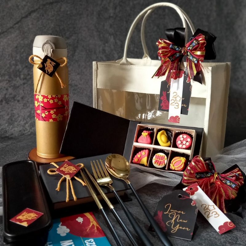 

| Souvenir Imlek | Coklat Imlek | Coklat Imlek karakter | Imlek gift | Kado CNY | CNY Hampers | Coklat Imlek |