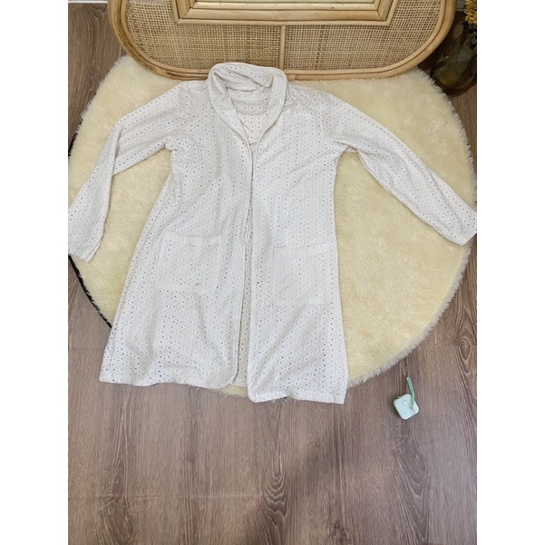 Preloved white cardigan