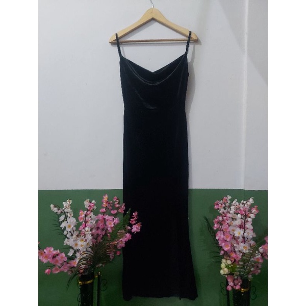 dress pesta velvet