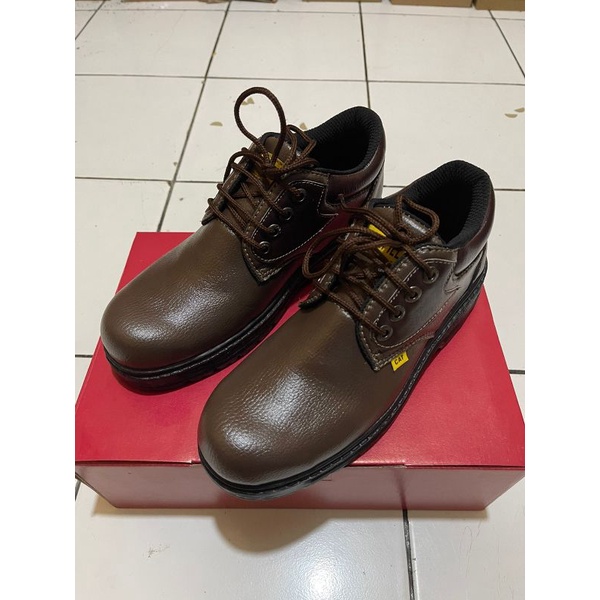 sepatu safety boot caterpillar,safety boot ujung besi, sepatu kerja proyek