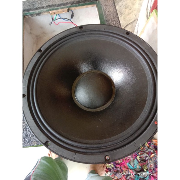 Speaker Black Spider 15sb401 bekas normal jaya