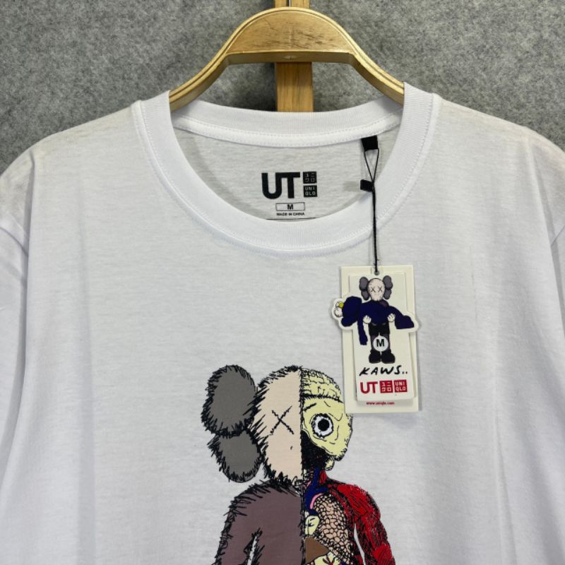 KAOS T-SHIRT UNIQLO X KAWS FULLTAG &amp; LEBEL PREMIUM QUALITY (BESTSELLER)