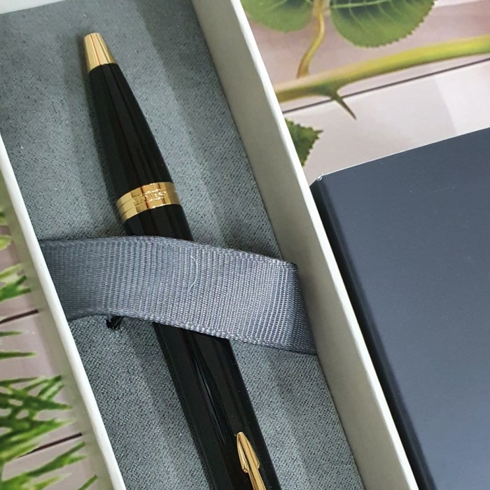 

Parker Im Black Gold Trim Ballpoint Pen