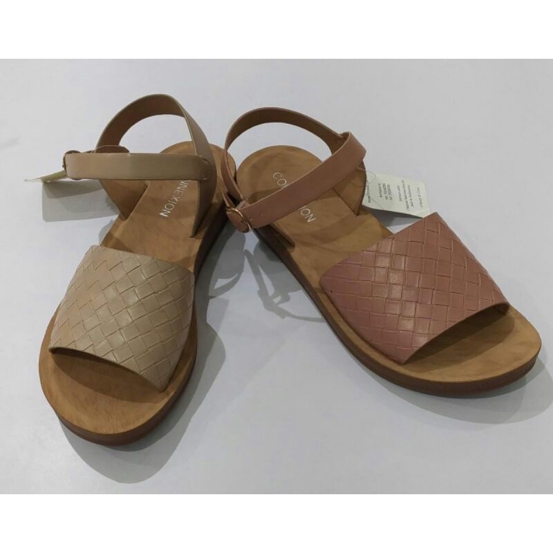 sandal wanita ringan empuk new