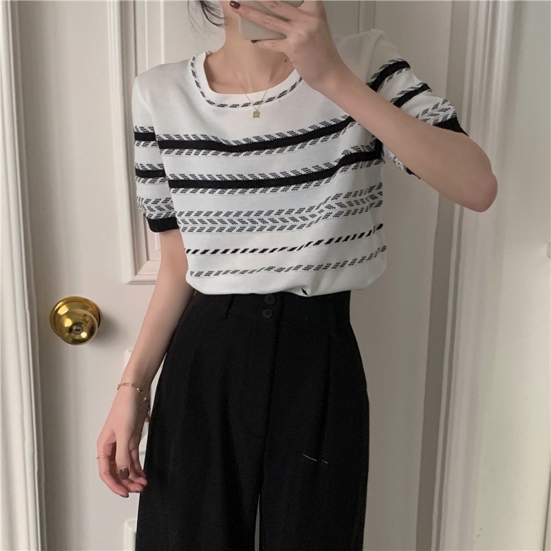 Kaos Rajut Lengan Pendek Wanita Striped T-shirt Knit Korean Style