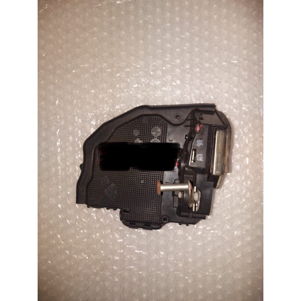 door lock innova hilux fortuner door lock tengah kiri