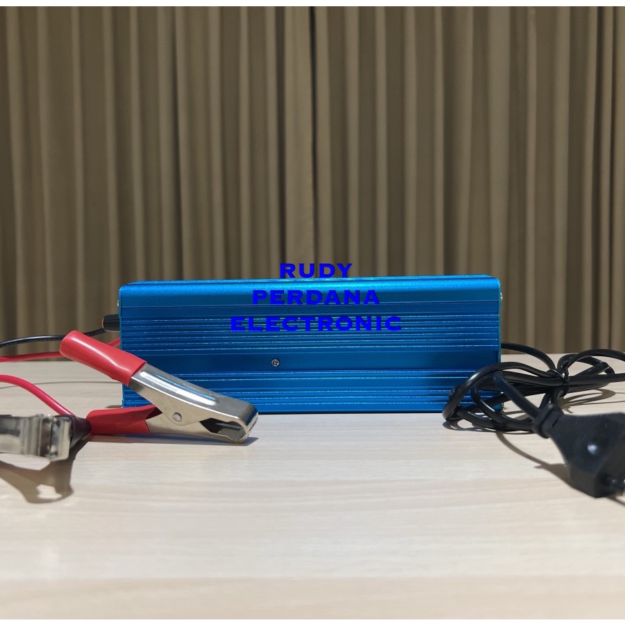 CHARGER AKI DC 12V AC 180-250V 30A 30 AMPERE USAT MA-1230 MOBIL MOTOR