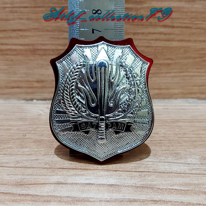 Pin Kewenangan Akrilik Sinar Pin Kewenangan Satpam Security Magnet - Sinar Silver, Tusuk