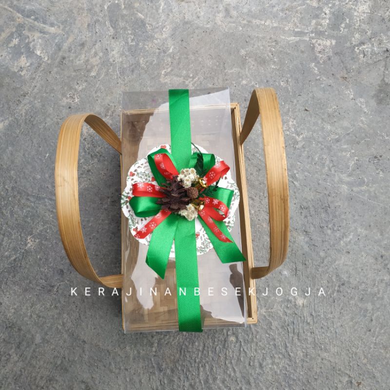 samsul1 olshop ( NATAL 2022 ) PARSEL 15X30 MIKA PITA NATAL/besek Jogja/besek hantaran/besek unik/par