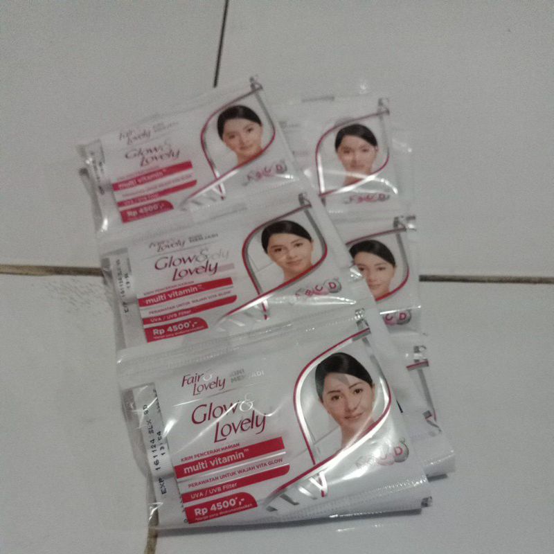 fair&amp;lovely krim pencerah harian (12 sachet)