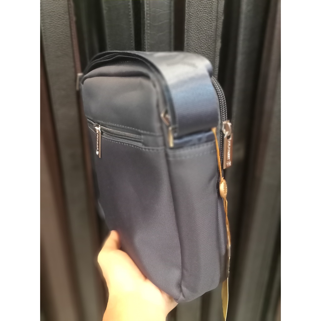 tas pria model slempang ukuran standar kecil pas di gendong bahan nylon import berkualitas #tas #taspria #tasslempang