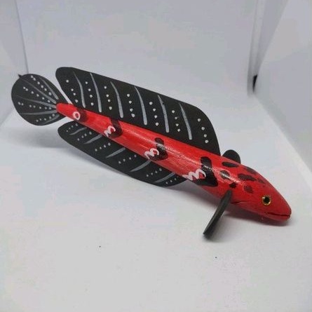 miniatur patung ikan chana red sentarum