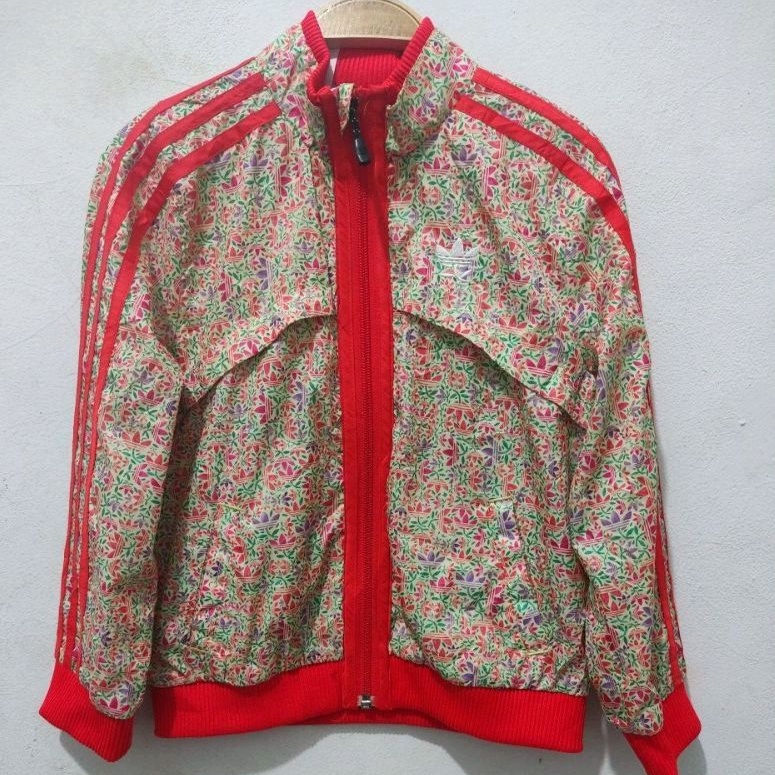 Jaket parasut 2 layer anak size 58 brand Adidas Belle Woven (preloved)