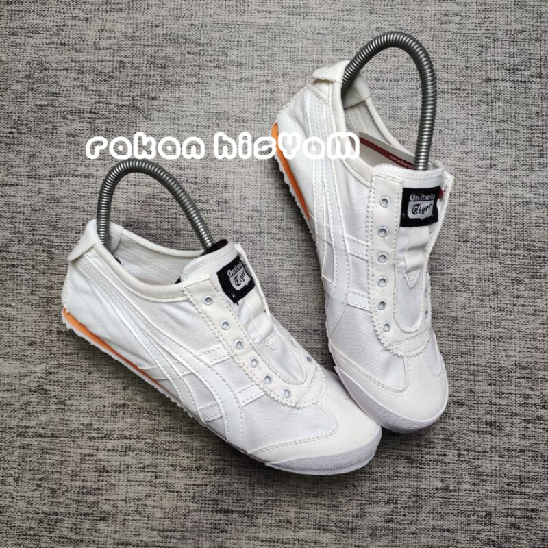 SALE Sepatu Fashion Sneakers Pria Wanita (2Pasang Bisa 1 Kg)