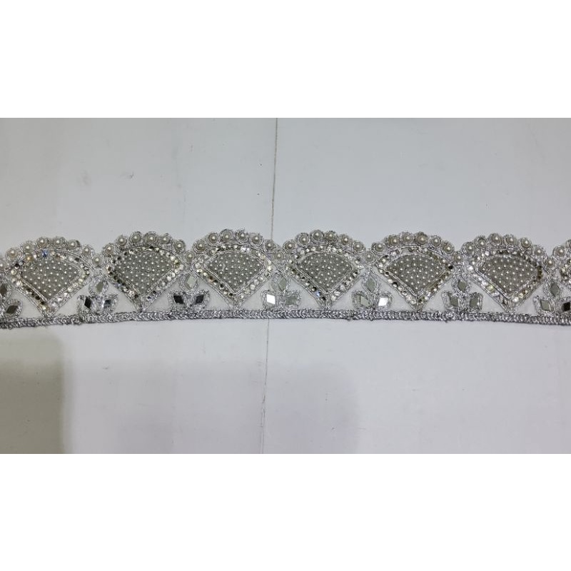 Renda silver mutiara