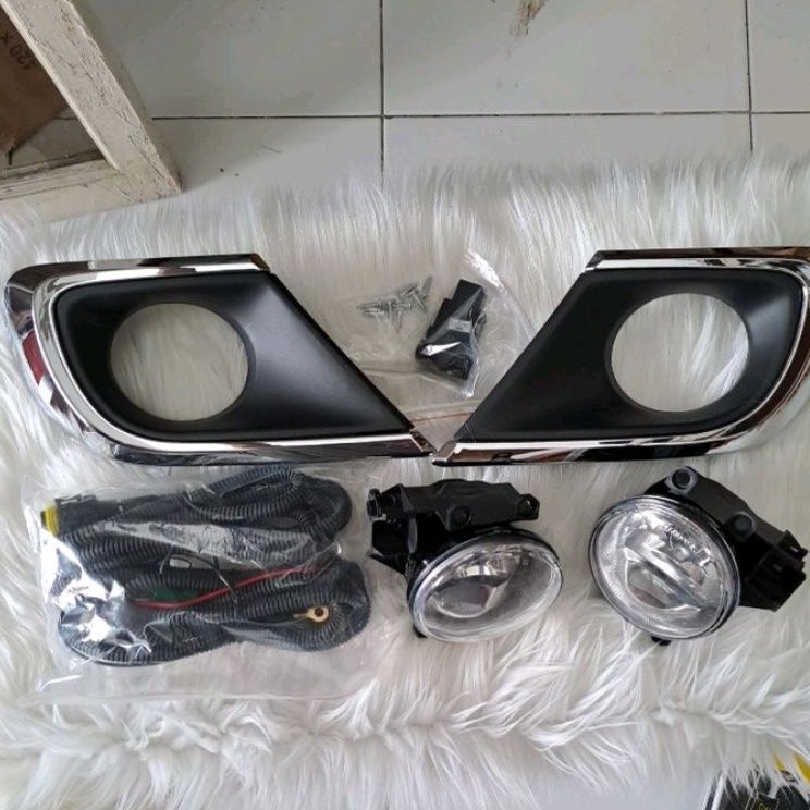 FOGLAMP LAMPU KABUT GRAND INNOVA 2014-2015 ( KACA)