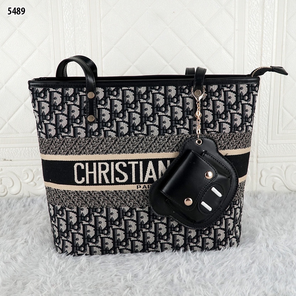 D TOTE WITH ZIPPER  5489