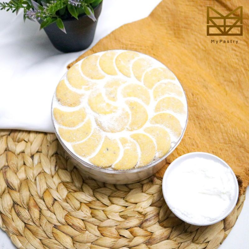 

Kue Putri Salju Wisman Premium