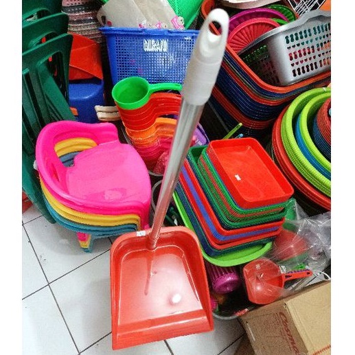 PENGKI PLASTIK AJR JUMBO TEBAL GAGANG BESI