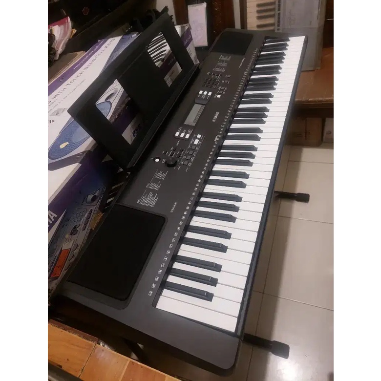 Yamaha PSR EW300 Keyboard Arranger Second Like New