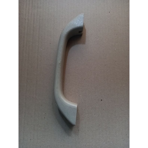 Handel Pull Pegangan Tangan Atas Isuzu Panther Cream