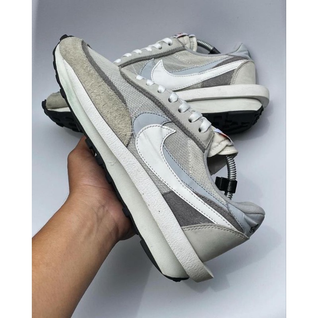 NIKE WAFFLE SACAI SUMMIT WHITE