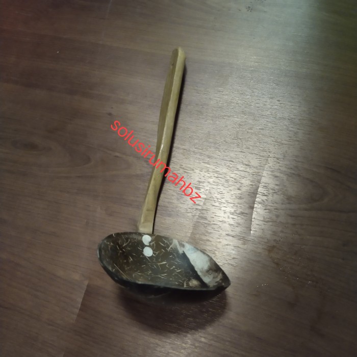 EROS KAYU 20CM BATOK KELAPA IRUS KERAJINAN ANTIK ANTIQUE erus 20 cm