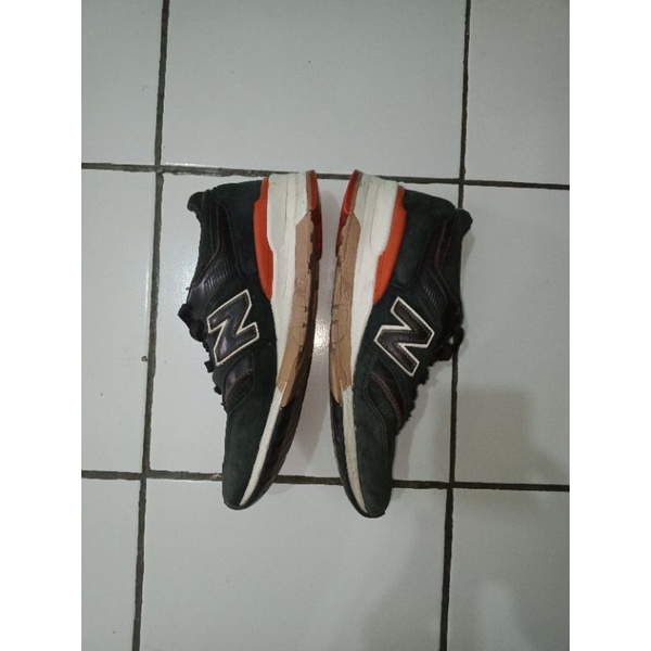 NB 997 Us9/EU42.5