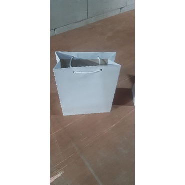 

Sablon paperbag warna putih