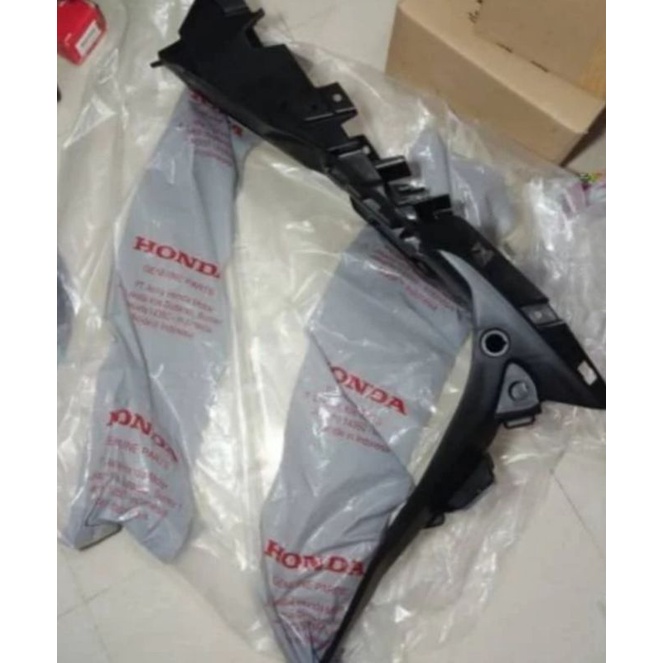 Slebor belakang cb150r old ORI ahm