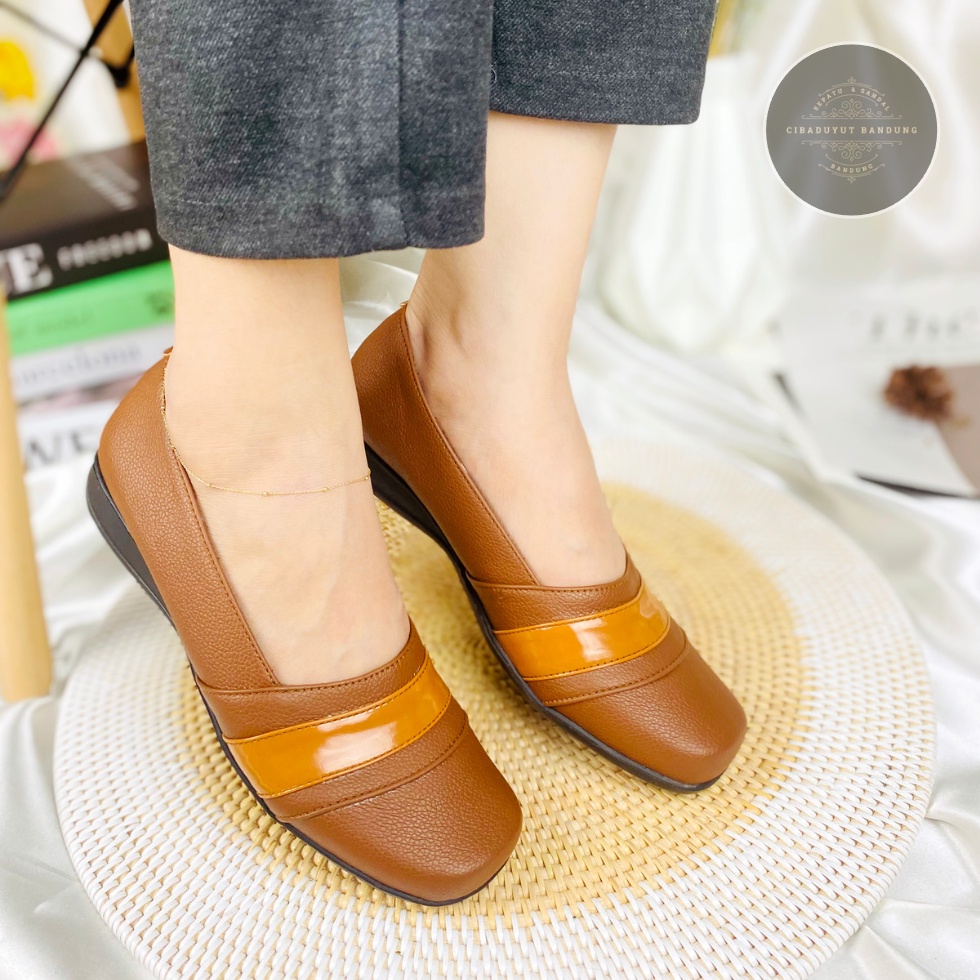 CBY  kay coklat sepatu flat sepatu pantopel sepatu slip on wanita sepatu kerja sepatu kantor wanita sepatu formal sepatu slop