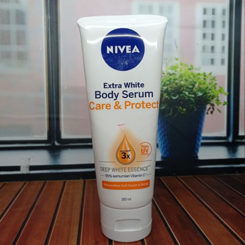 NIVEA BODY SERUM CARE &amp;. PROTECT 180 ML