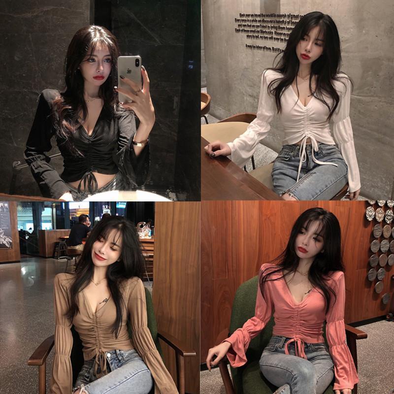 Red Desain Rasa Serut T-shirt Pendek Wanita 2022 Musim Semi Versi Korea Baru Inner Bottoming Kemeja In Lengan Panjang Slim top