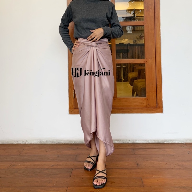 Rok Lilit Laweyan | Rok Lilit Satin Kekinian | Seragam Rok Kondangan Kekinian