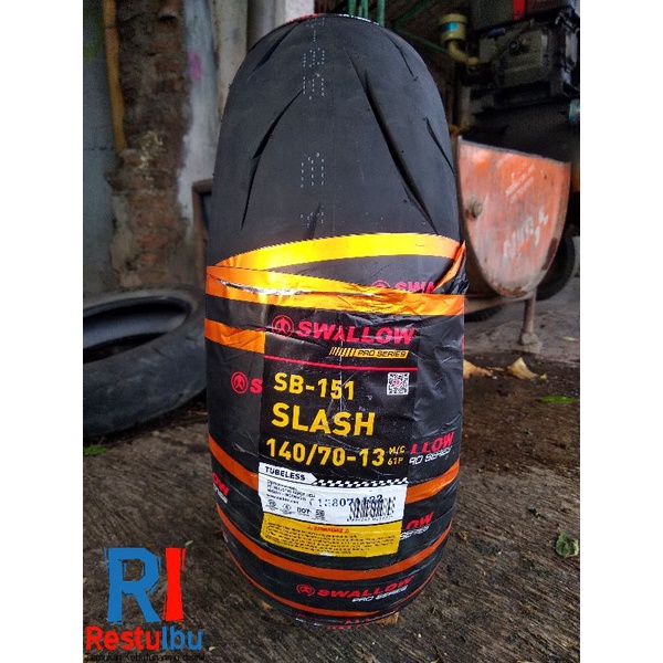 Ban Tubeles Swallow Slash SB-151 140/70-13 Soft Compound