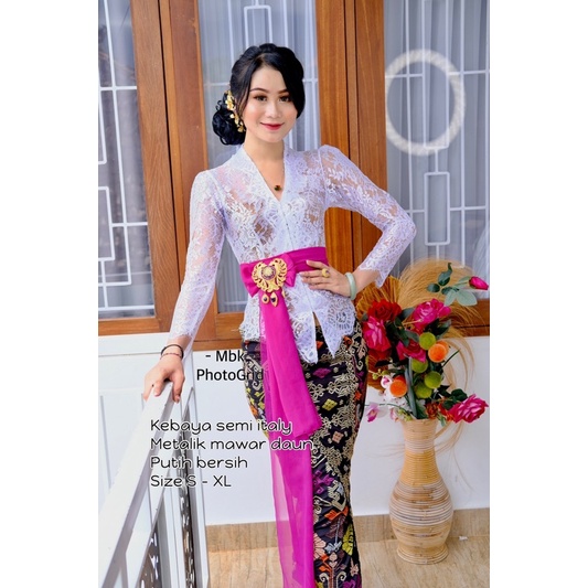 kebaya metalik