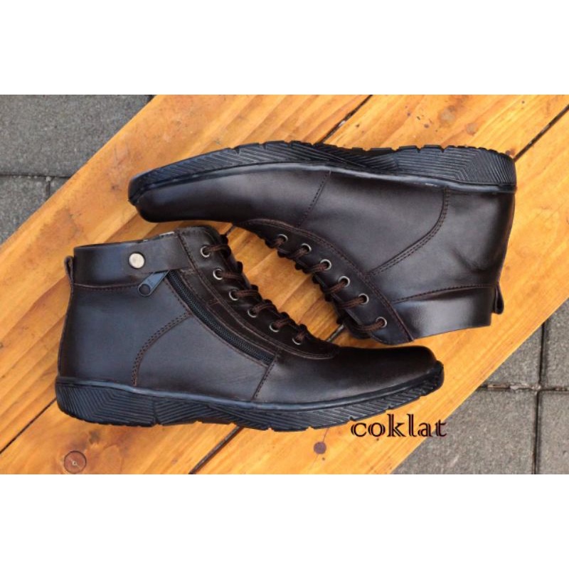 Sepatu boots pria  /boots fhashion pria kulit sepatu formal pria/boots pantofel kulit kantor