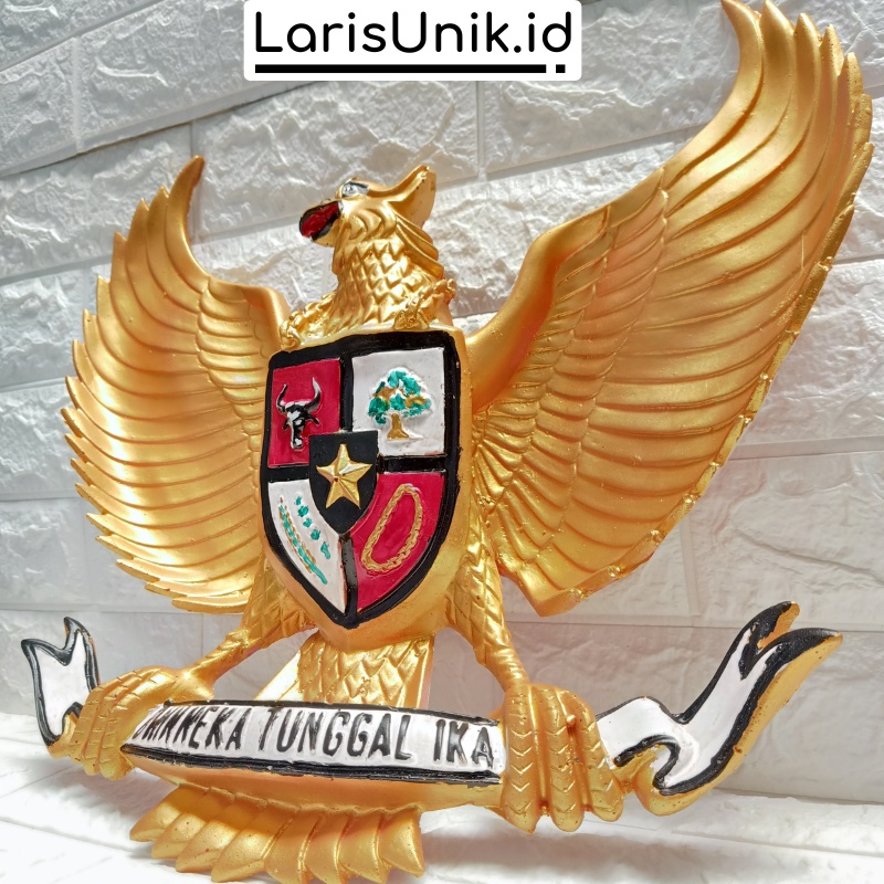 Hiasan Dinding Garuda Pancasila Lambang Negara 3 Dimensi Fiber Logo Burung Garuda Gold Timbul Cekung