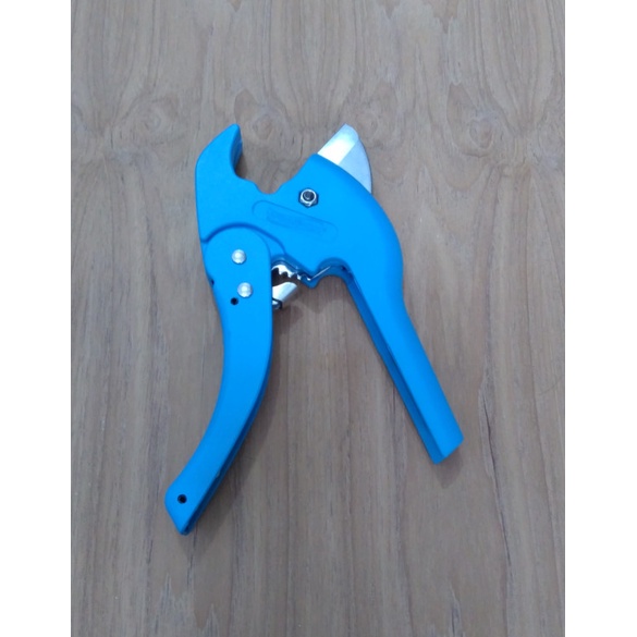 

Gunting Pipa WESTPEX 1/2" s/d Max 1 1/4" Sistem Rachet/Terelek Kuat