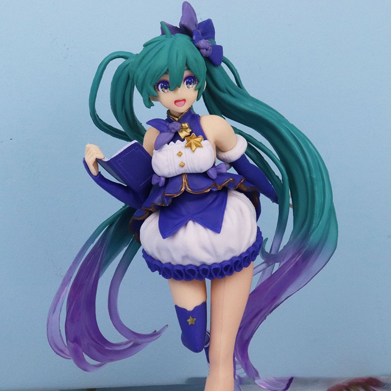 Anime Hatsune Miku Figure Full Dress Baju Musim Dingin Cinderella Miku Virtual Singer Standing Boneka PVC Action Figure Collectible Model Toys