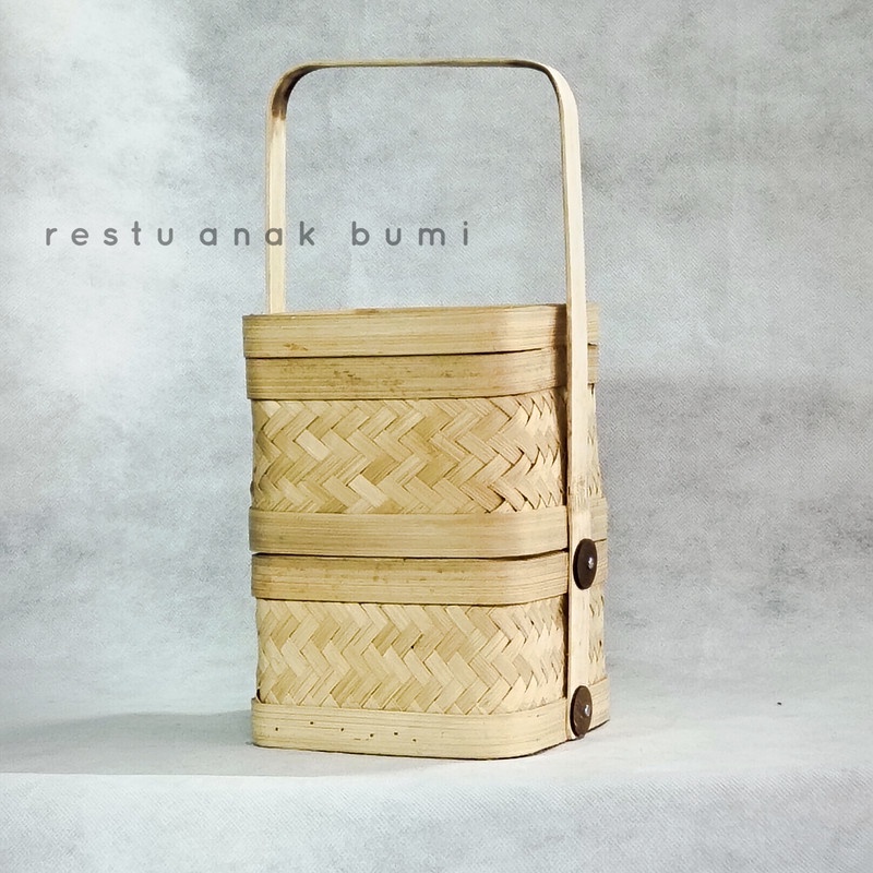 

( new product ) (B067) Rantang Bambu Kotak Kecil 15 cm/Hadiah/Lamaran/Parcel Lebaran/Natal/Acara/Catering/Souvenir/Wadah Serbaguna/Basket/Craft/Fruit Box/Sembako/Teh/Gula/Beras/Telur/Seserahan/Kado/Gift/Hampers/Hantaran/Makanan/Minuman/Keranjang Buah