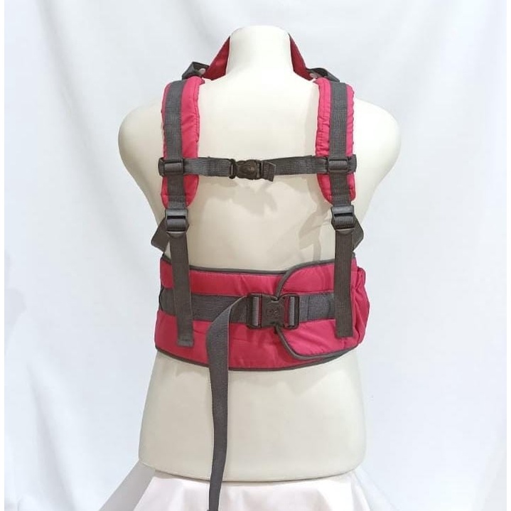 GENDONGAN BAYI HIPSEAT 7070 BONEKA RUSA MERK JESSEN