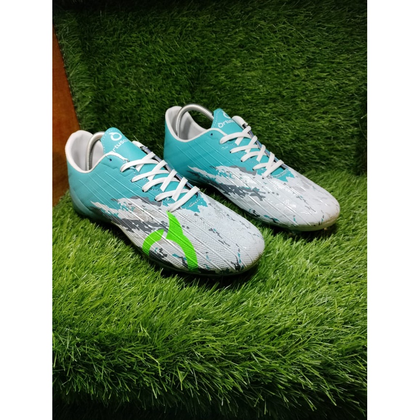 Sepatu bola pria dan wanita outsole bening OrtusEight CATALYST tosca CHIMERA TERMURAH (COD) + BOX