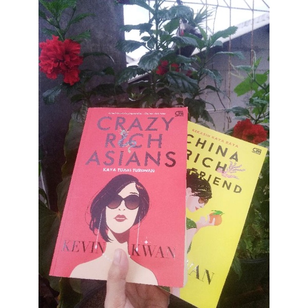 Crazy Rich Asian / Crazy Rich girlfriend by Kevin kwan