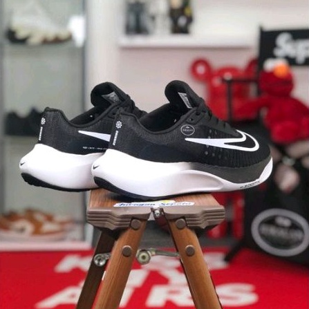 Nike Zoom Fly 5 &quot;Black White&quot;