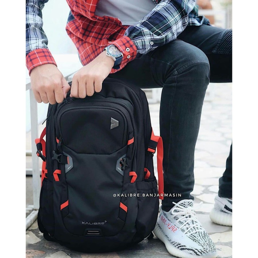 Tas Ransel Kalibre 911439000/911439/911634 Black Corvus Backpack 25L